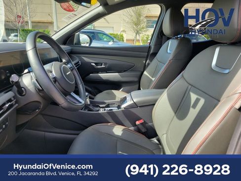 Certified 2025 Hyundai Santa Cruz Limited AWD/4WD image 25