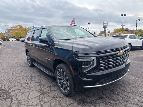 New 2026 Chevrolet Suburban High Country w/ Sun And Tow Package image 4