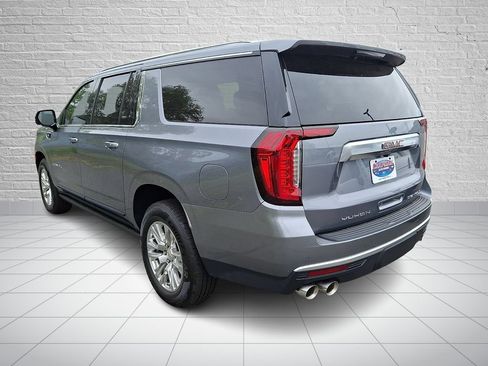 Used 2022 GMC Yukon XL Denali RWD image 6