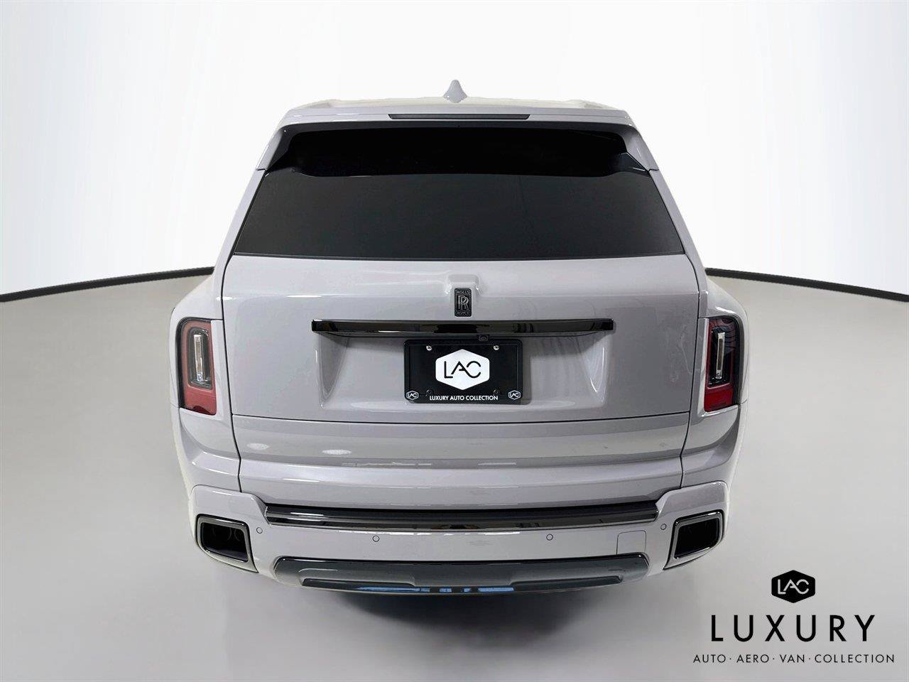 Used 2025 Rolls-Royce Cullinan Black Badge AWD/4WD image 6