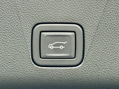 Certified 2024 Cadillac Escalade Sport w/ Touring Package AWD/4WD image 37