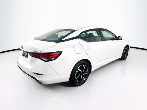 Used 2024 Nissan Sentra SV image 9