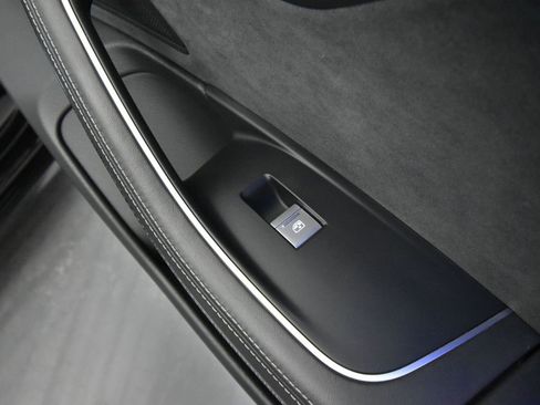 Used 2022 Audi S8 image 44