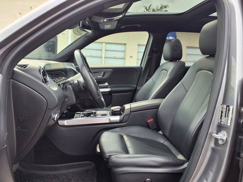 Used 2020 Mercedes-Benz GLB 250 4MATIC image 12