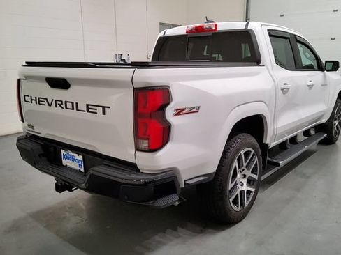 Used 2024 Chevrolet Colorado Z71 w/ Z71 Convenience Package 2 AWD/4WD image 8