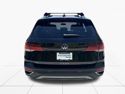 Used 2022 Volkswagen Taos SE AWD/4WD image 7