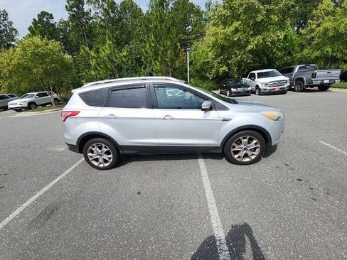 Used 2014 Ford Escape Titanium w/ Equipment Group 401A FWD image 14
