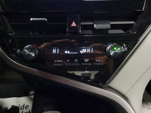 Used 2023 Toyota Camry LE image 18