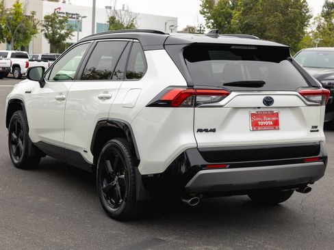 Certified 2020 Toyota RAV4 XSE w/ XSE Grade Weather Package AWD/4WD image 7