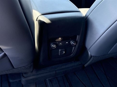 Certified 2024 Buick Enclave Essence w/ Experience Buick Package image 21