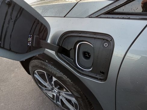 New 2026 Cadillac Optiq Sport 1 AWD/4WD image 9