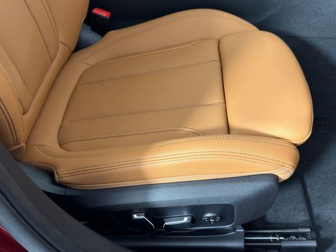 New 2026 BMW 330i Sedan w/ M Sport Package image 29