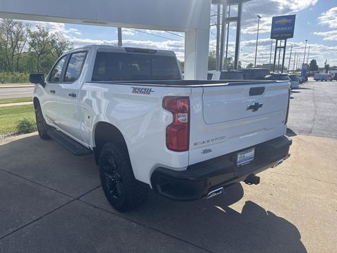 Used 2026 Chevrolet Silverado 1500 LT Trail Boss w/ LT Trail Boss Premium Package AWD/4WD image 4