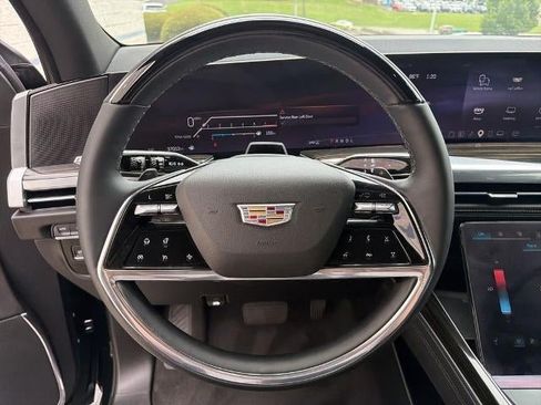 Used 2025 Cadillac Escalade Premium Luxury w/ Touring Package AWD/4WD image 26