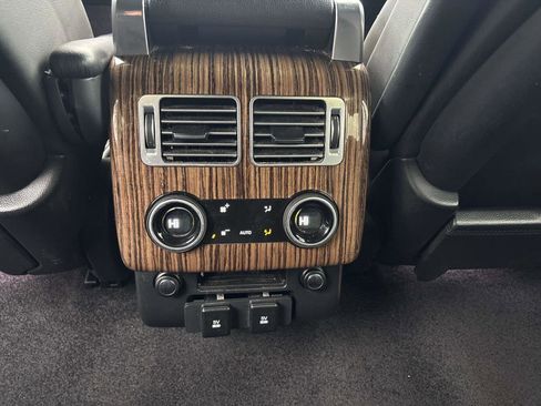 Used 2018 Land Rover Range Rover HSE image 8