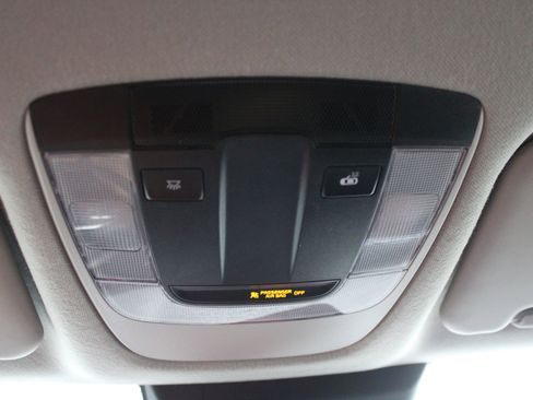 Used 2021 Kia Seltos S FWD image 33
