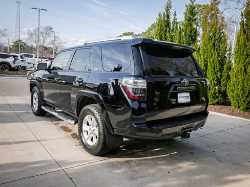 Used 2016 Toyota 4Runner SR5 Premium image 8