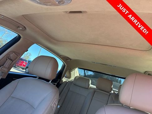 Used 2013 Hyundai Equus Signature image 16