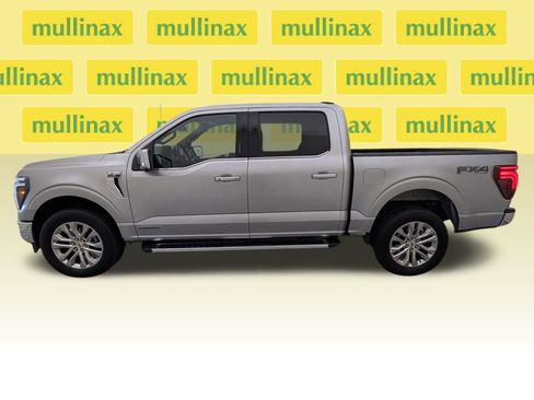Used 2024 Ford F150 Lariat w/ FX4 Off-Road Package image 15