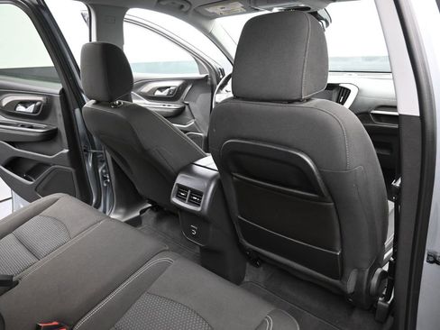 Used 2024 GMC Terrain SLE image 10