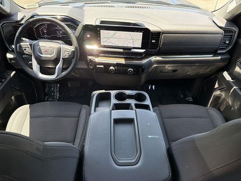Used 2024 GMC Sierra 1500 Elevation AWD/4WD image 19