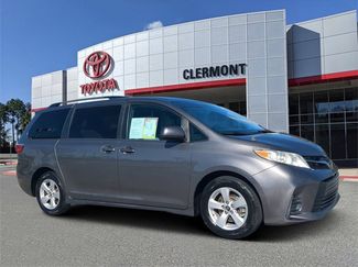 Used 2018 Toyota Sienna LE video 1