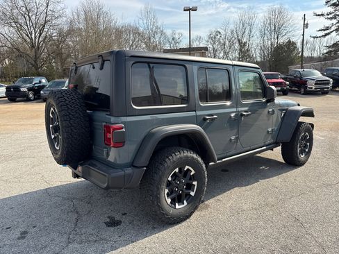 Used 2025 Jeep Wrangler Rubicon image 5
