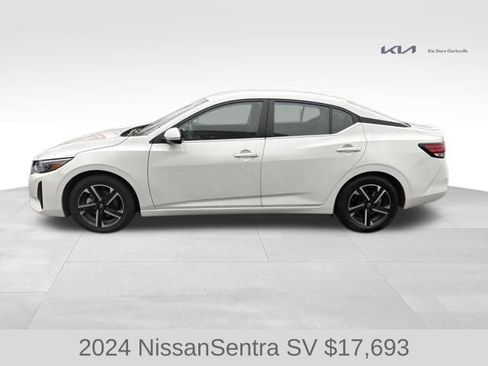 Used 2024 Nissan Sentra SV image 5