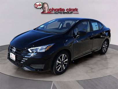 New 2025 Nissan Versa SV w/ Trunk Package