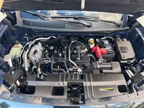 Used 2025 Nissan Kicks SR AWD/4WD image 32
