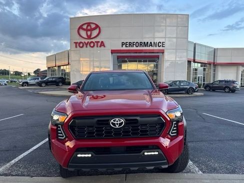 Certified 2025 Toyota Tacoma TRD Off-Road w/ TRD Off Road Upgrade Package AWD/4WD image 20