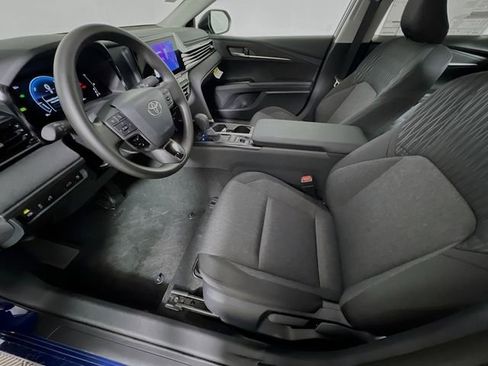 New 2026 Toyota Camry LE image 12