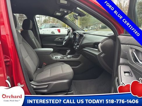 Used 2023 Chevrolet Traverse LT w/ Midnight/Sport Edition image 17