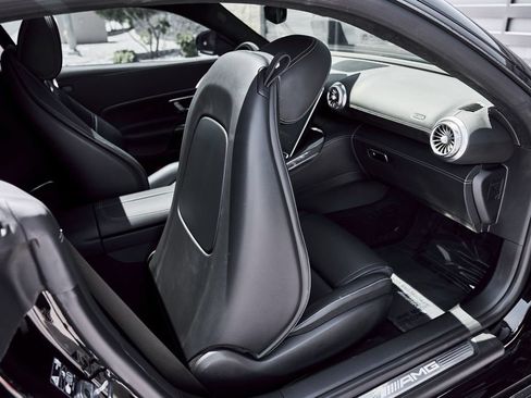 Used 2025 Mercedes-Benz AMG GT 63 image 42