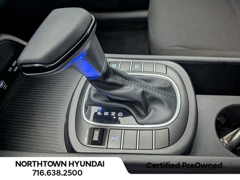 Used 2024 Hyundai Kona SEL image 17