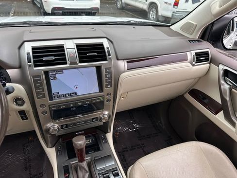 Used 2017 Lexus GX 460 460 image 18