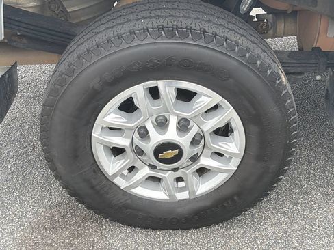 Used 2022 Chevrolet Silverado 2500 LT AWD/4WD image 19