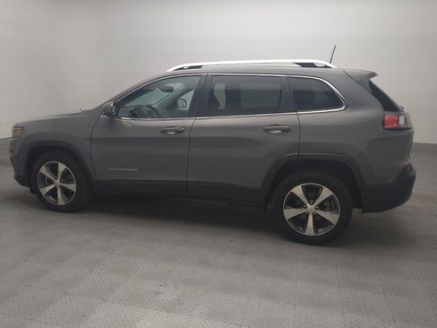 Used 2020 Jeep Cherokee Limited w/ Luxury Group FWD image 3