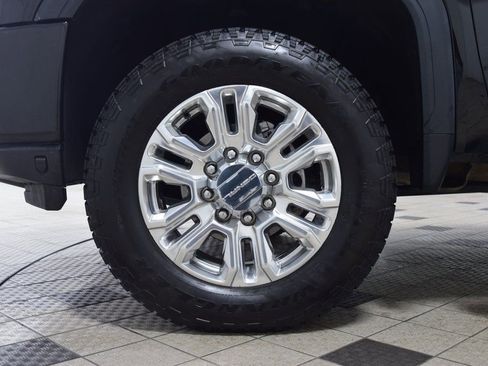 Used 2023 GMC Sierra 2500 Denali w/ Denali Ultimate Package image 28