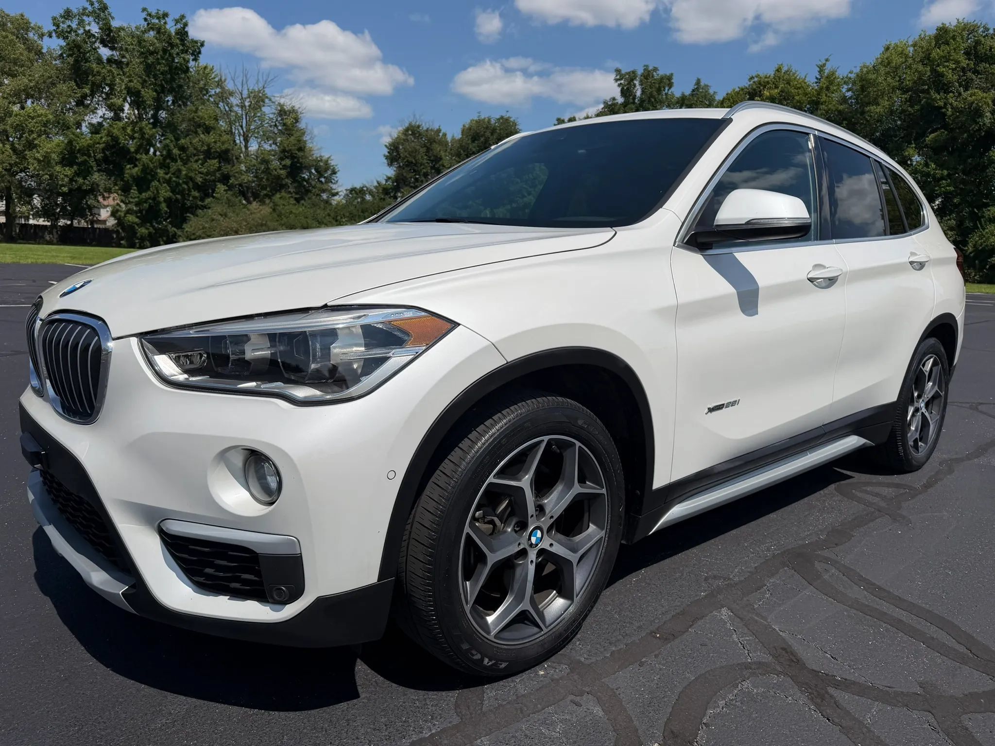 Used 2016 BMW X1 xDrive28i AWD/4WD image 1