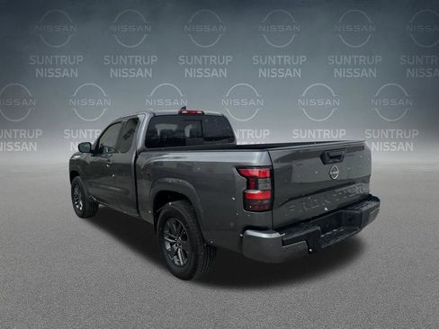 Used 2025 Nissan Frontier SV RWD image 35
