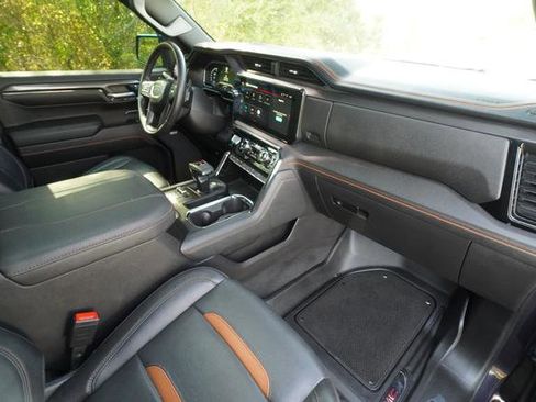 Used 2023 GMC Sierra 1500 AT4 w/ AT4 Premium Package image 25