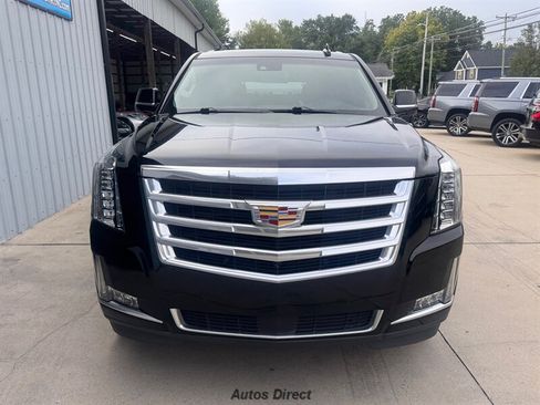 Used 2019 Cadillac Escalade ESV Premium Luxury RWD image 11