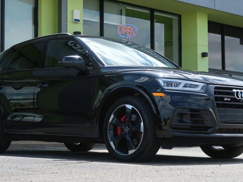 Used 2019 Audi SQ5 Prestige w/ Prestige Package AWD/4WD image 6