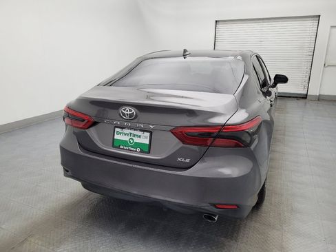 Used 2020 Toyota Camry XLE image 7