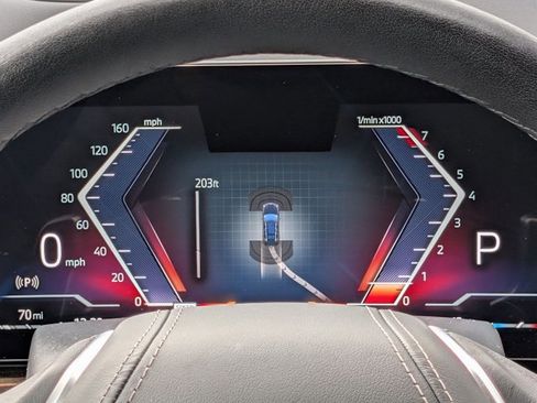 Used 2025 BMW X7 xDrive40i w/ Parking Assistance Package AWD/4WD image 11