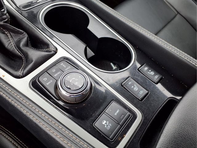 Used 2023 Nissan Maxima SV w/ Floor Mat Group FWD image 6