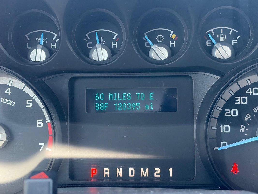 Used 2015 Ford F250 XL w/ Power Equipment Group AWD/4WD image 10