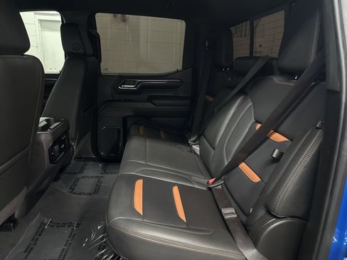 Used 2024 GMC Sierra 1500 AT4 w/ Technology Package image 33