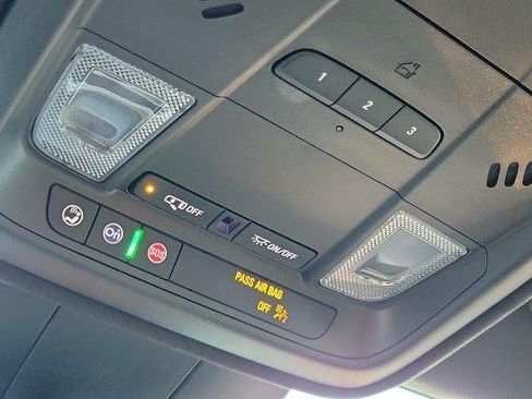 Certified 2024 Cadillac XT4 Luxury FWD image 29